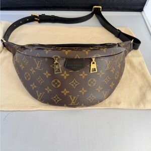 Louis Vuitton monogram My LV World Tour Bumbag